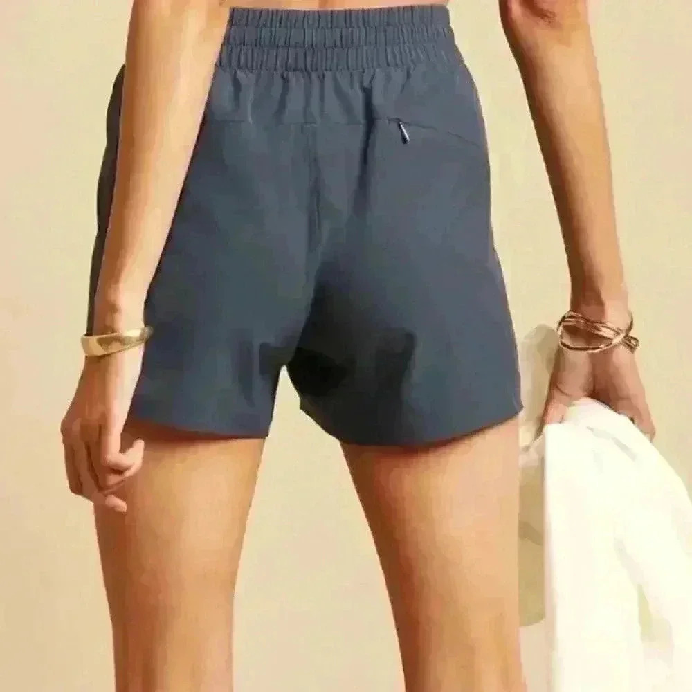 Banana Republic Active Running Short - Picture 4 of 11